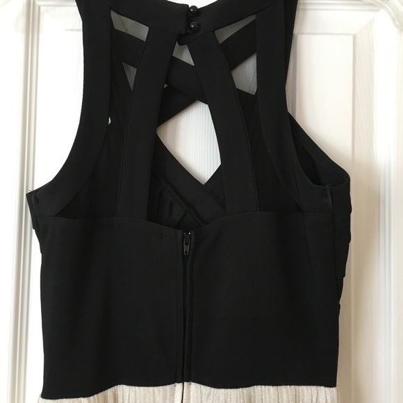 [Sz5] Beautiful gown in black and off-white - Picture 6 of 7